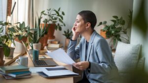 What are the rules for serving child custody modification papers to the other parent?